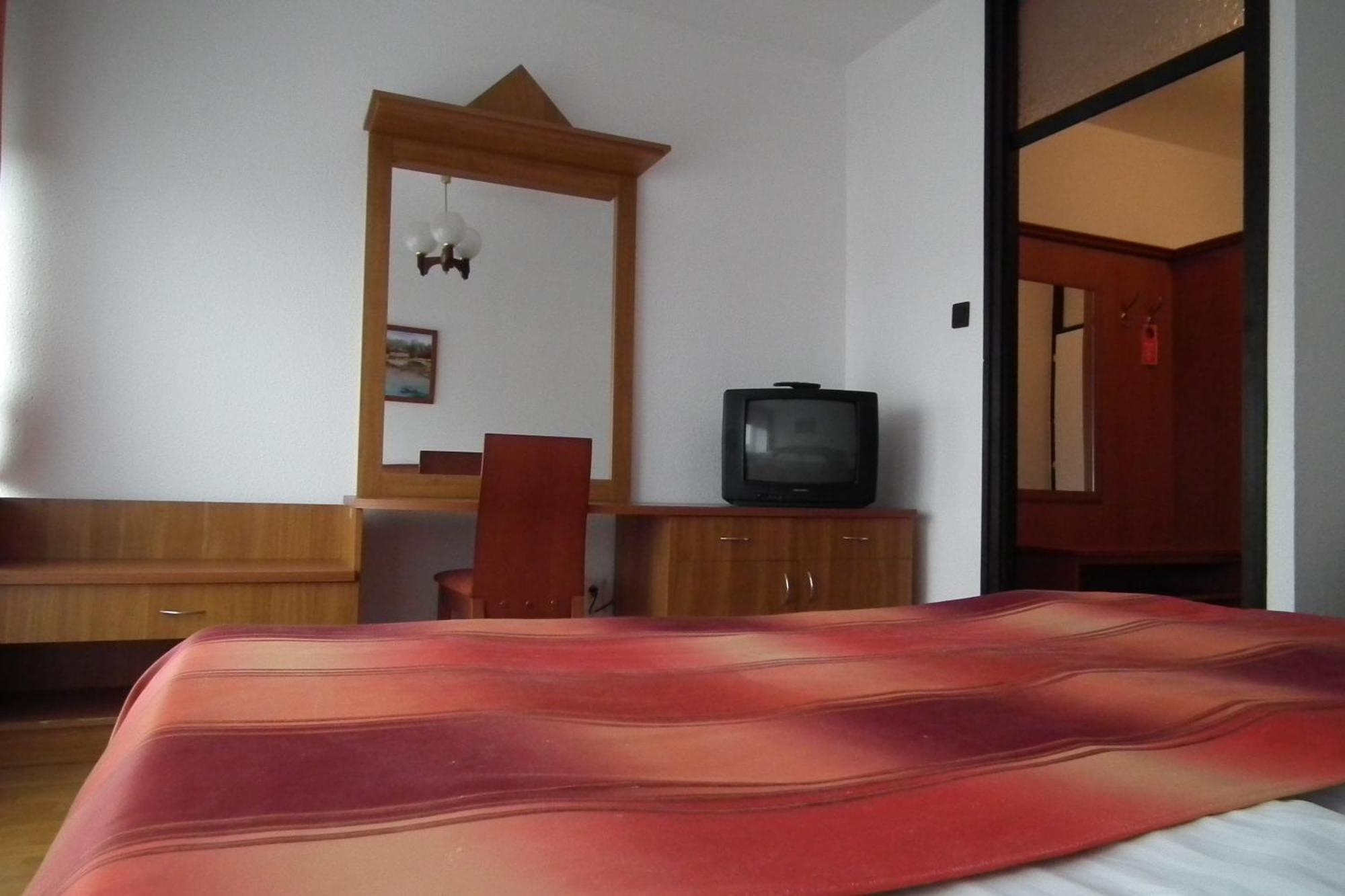 Hotel Napsugar Heviz Exterior photo